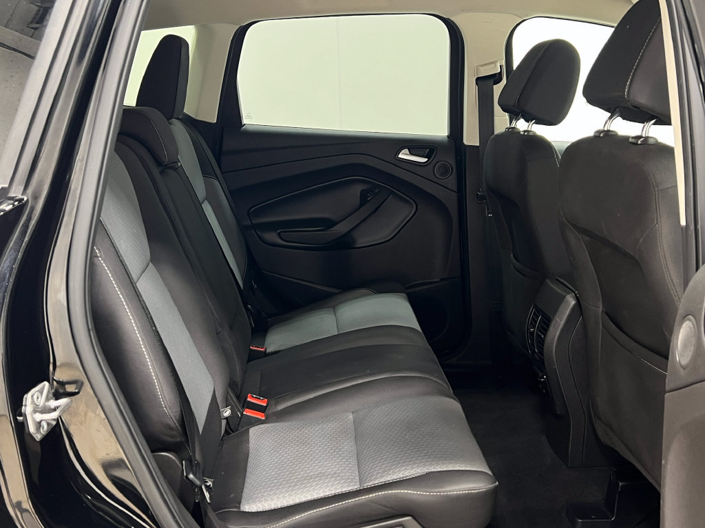 Used 2017 Ford Escape SE w/ Equipment Group 201A AWD/4WD image 31
