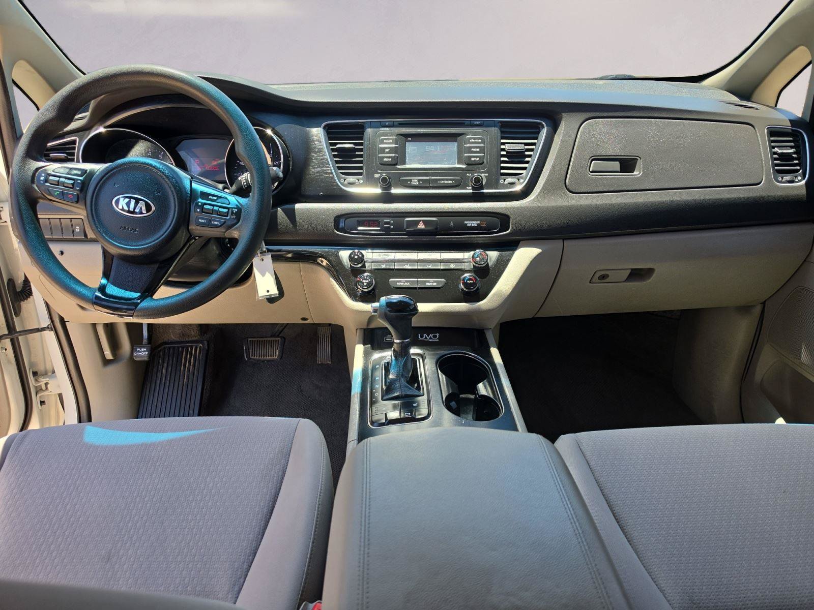 Used 2016 Kia Sedona LX w/ LX Convenience Package FWD image 10