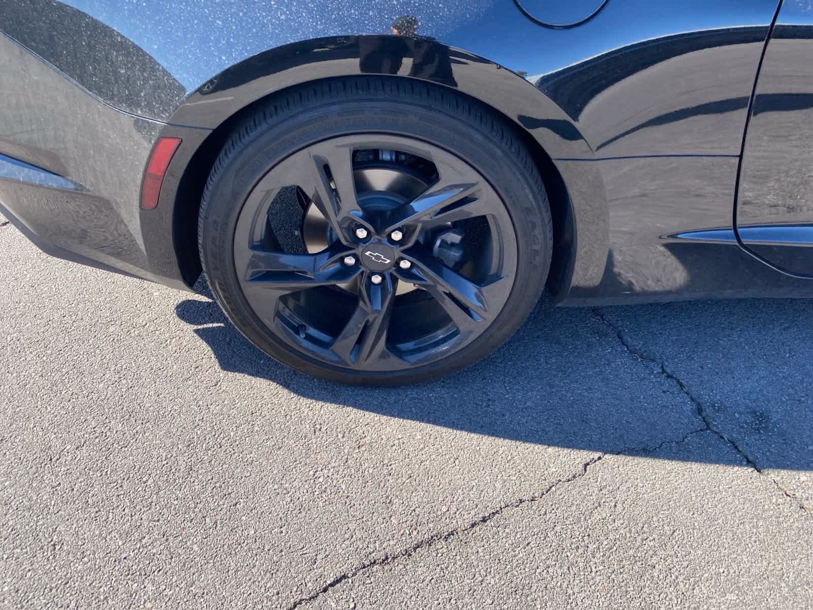 Used 2022 Chevrolet Camaro LT w/ RS Package RWD image 5