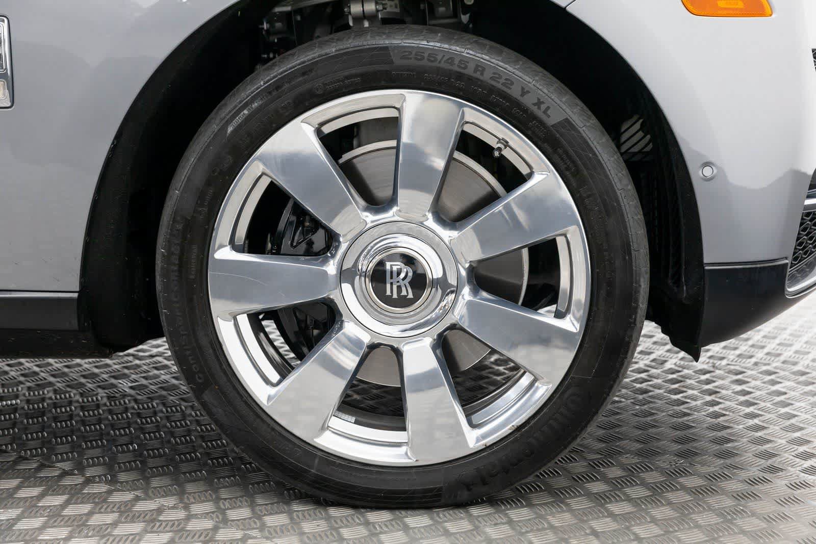 Certified 2022 Rolls-Royce Cullinan AWD/4WD image 47
