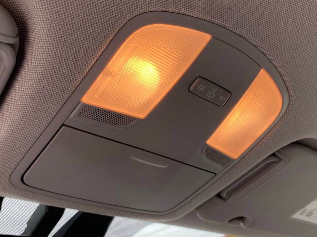 Used 2020 Hyundai Elantra Limited image 22