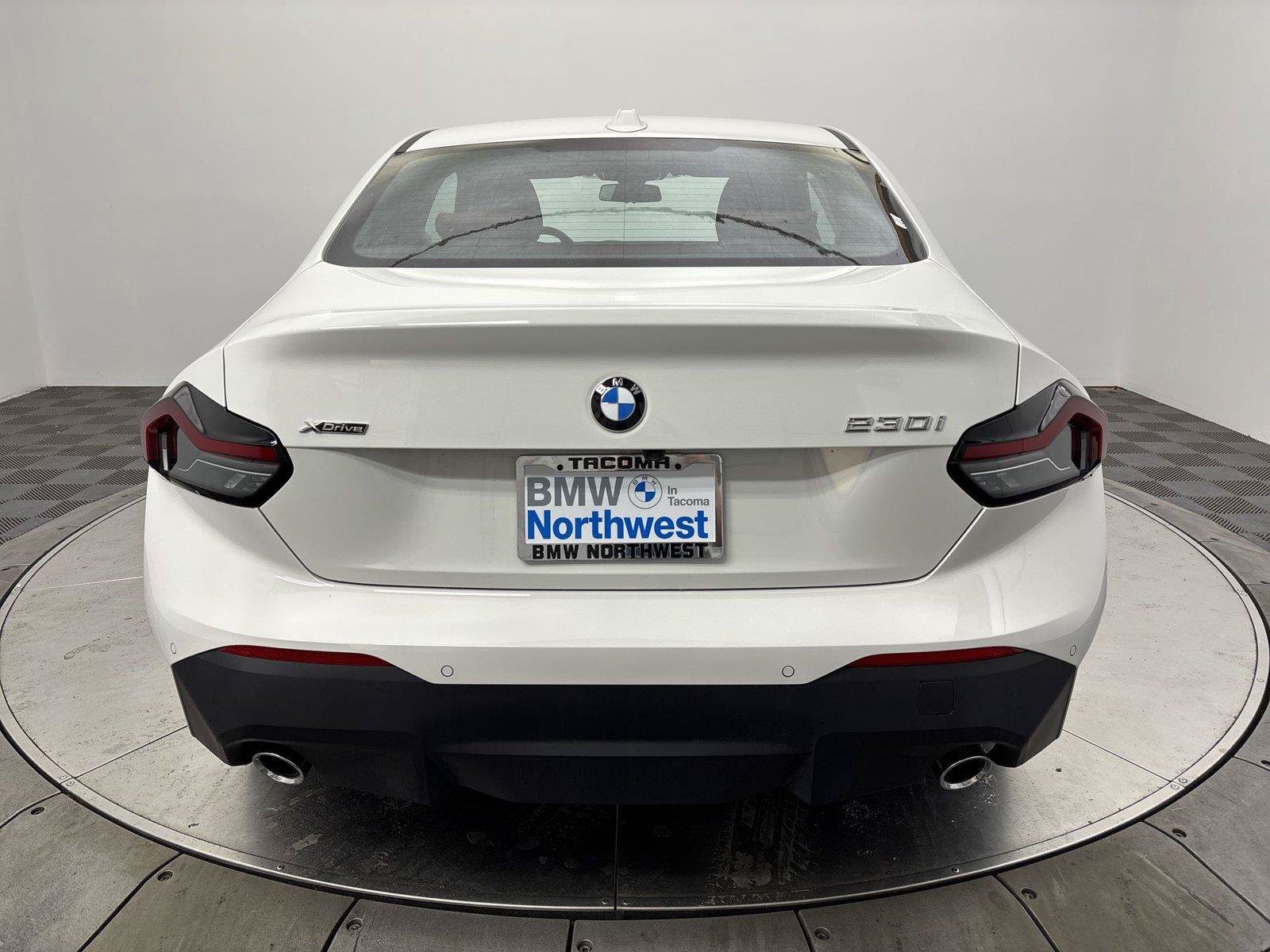 New 2026 BMW 230i xDrive Coupe w/ Convenience Package AWD/4WD image 15
