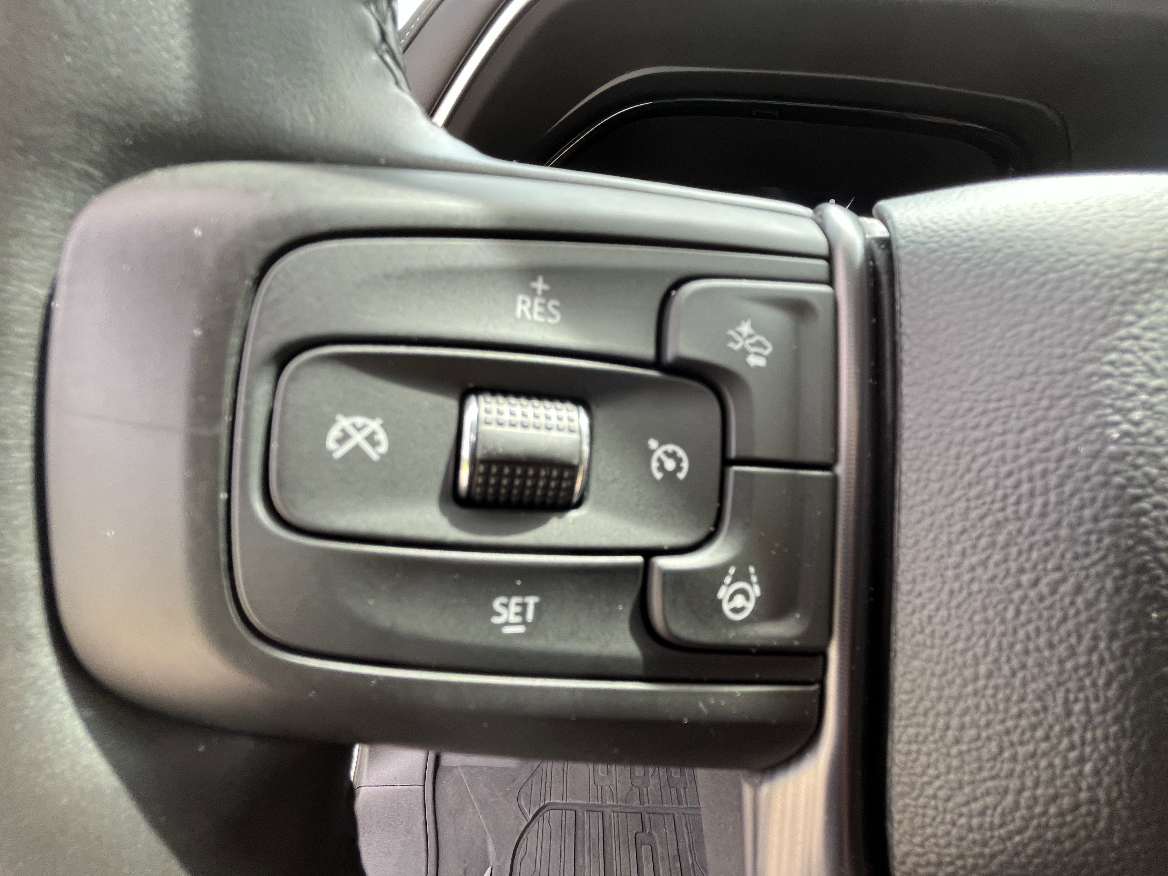 Used 2024 GMC Yukon Denali Ultimate image 19