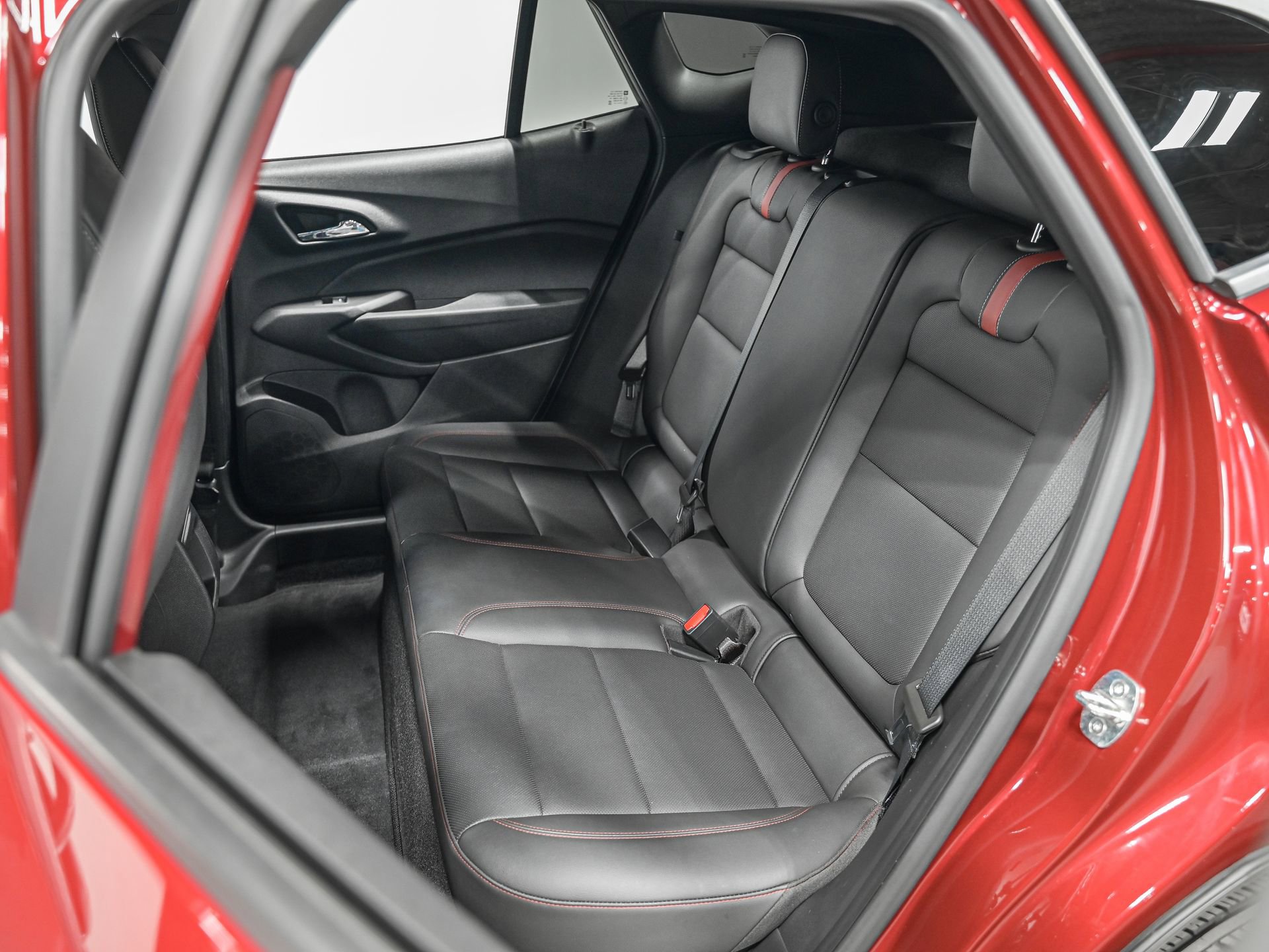 Used 2025 Chevrolet Trax RS w/ Driver Confidence Package image 26