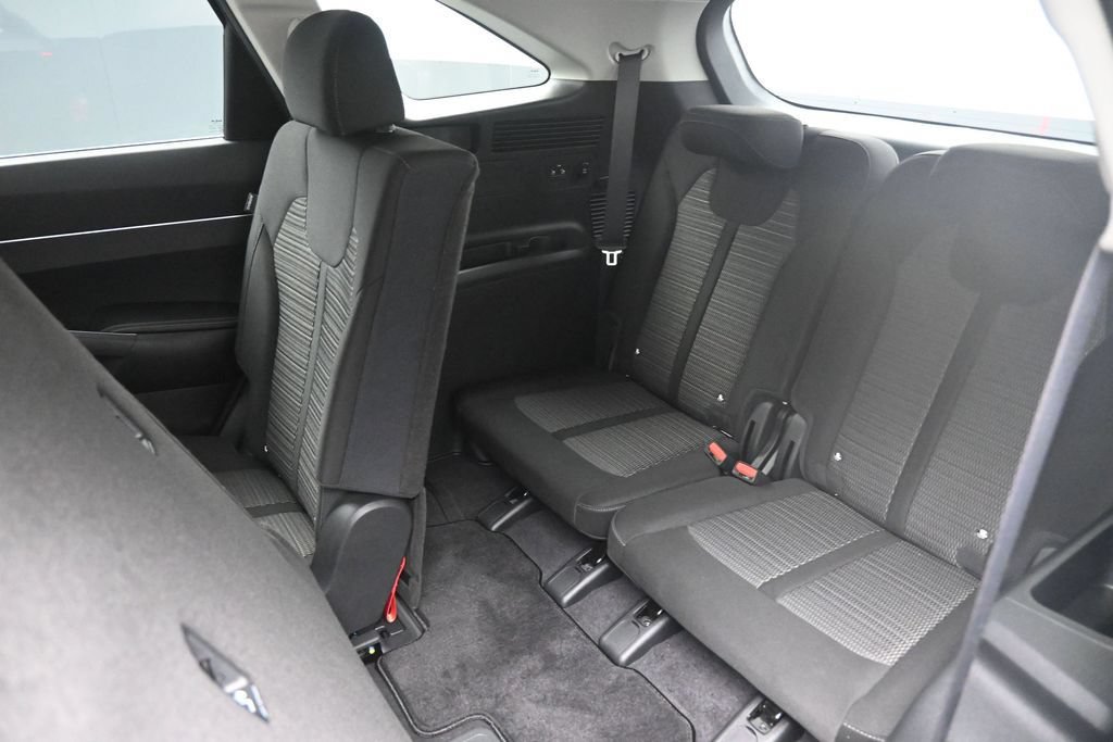 Used 2026 Kia Sorento LX FWD image 21