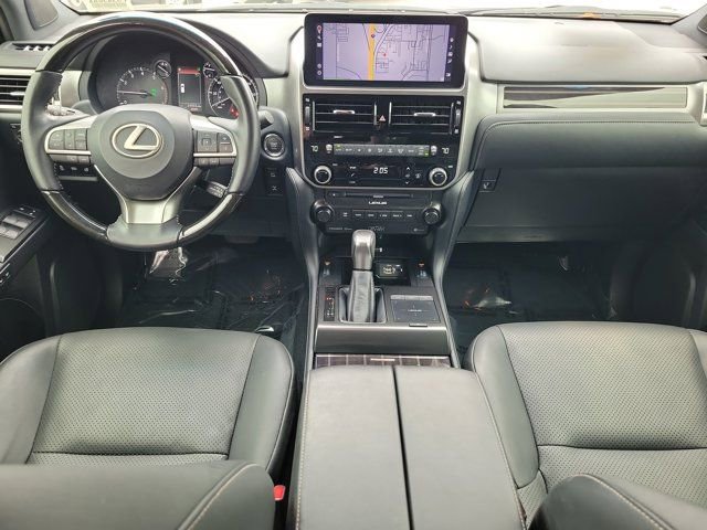 Used 2023 Lexus GX 460 Luxury w/ Accessory Package image 2
