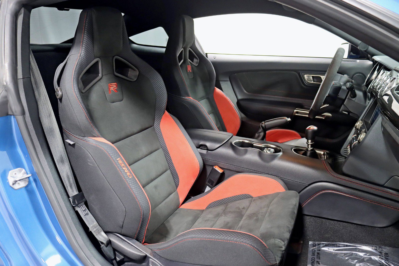 Used 2019 Ford Mustang Shelby GT350R w/ GT350R Equipment Group 920A RWD image 28