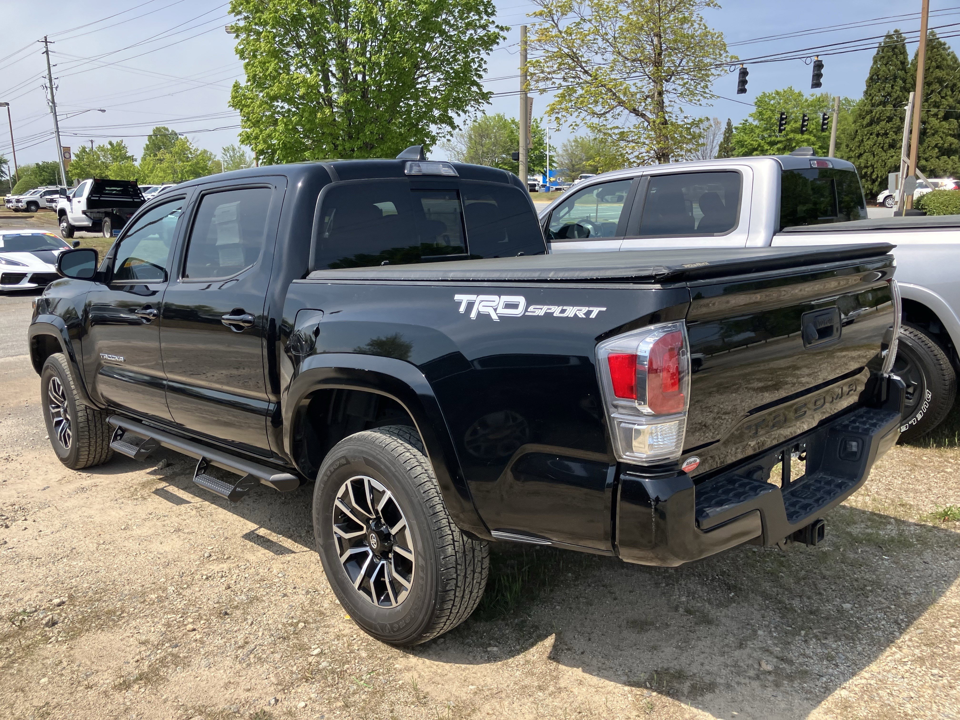 Used 2023 Toyota Tacoma TRD Sport RWD image 6