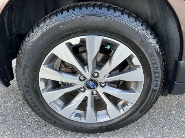 Used 2019 Subaru Outback 2.5i Touring image 15