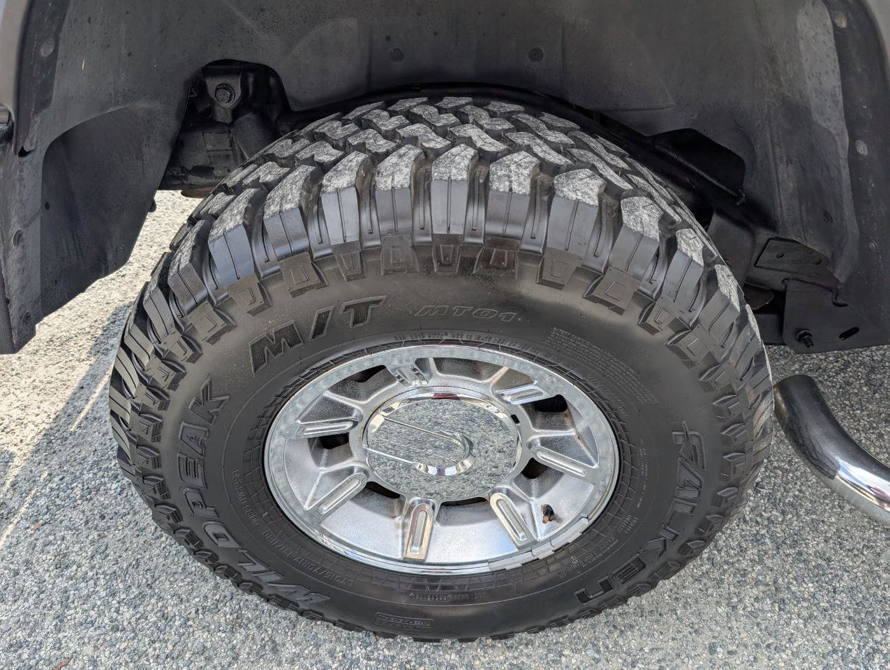 Used 2005 HUMMER H2 w/ Preferred Equipment Group image 6