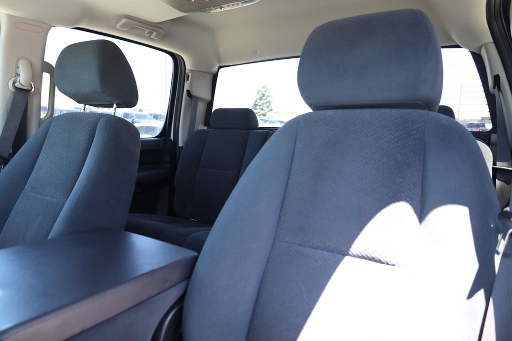 Used 2007 Chevrolet Silverado 2500 LT w/ 1LT Convenience Package AWD/4WD image 16