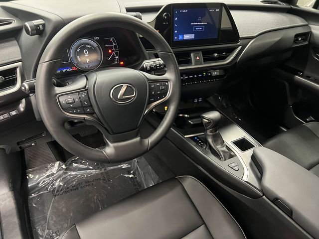 Certified 2023 Lexus UX 250h FWD w/ Accessory Package (Z2) image 16