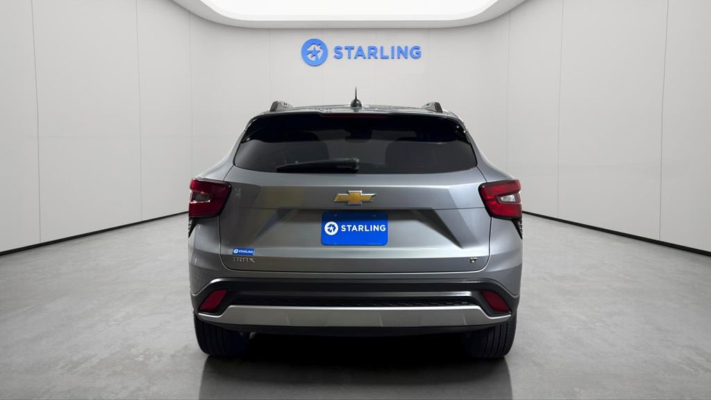 Certified 2024 Chevrolet Trax LT w/ LT Convenience Package image 7