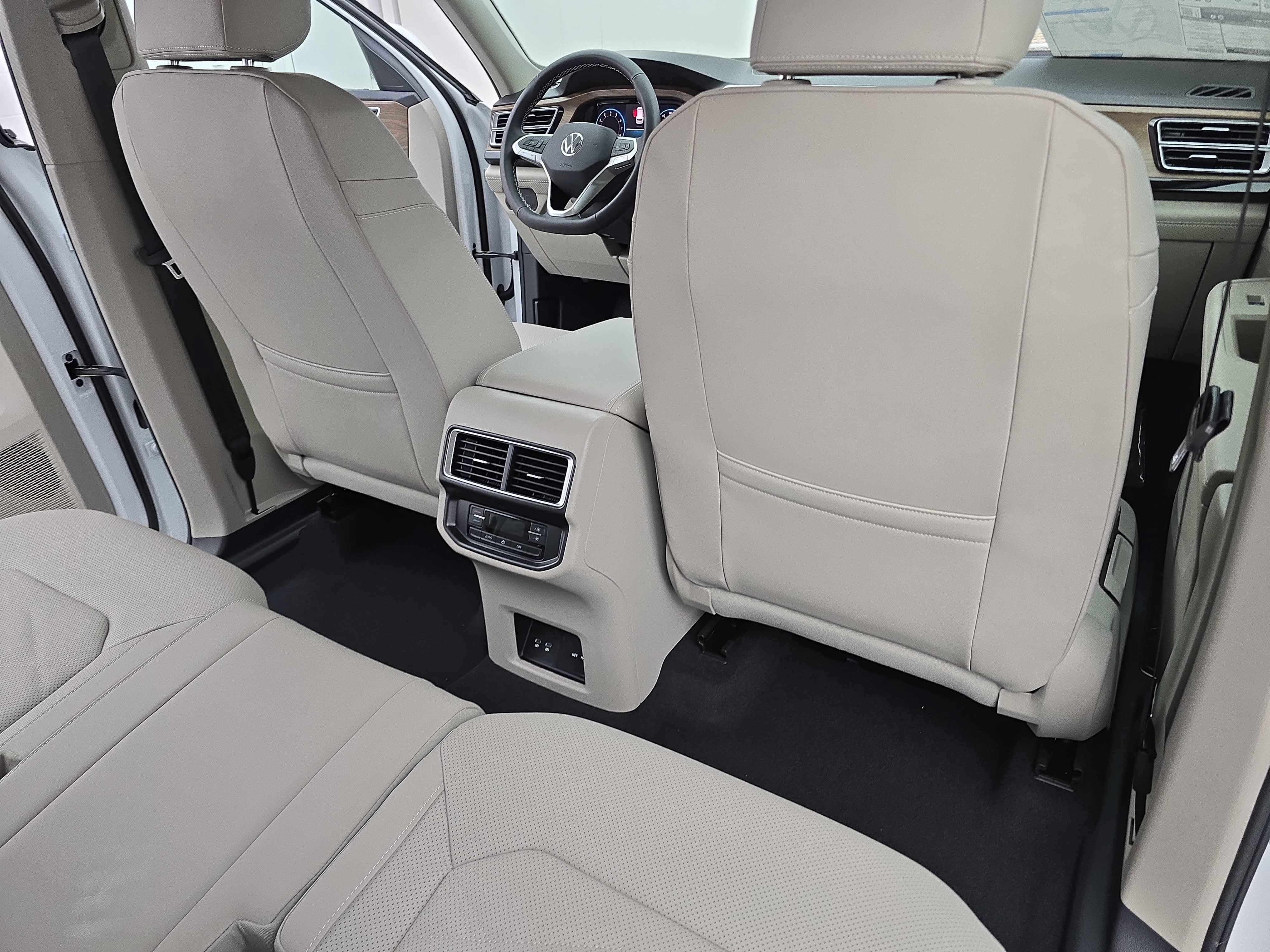 New 2026 Volkswagen Atlas SE AWD/4WD image 11