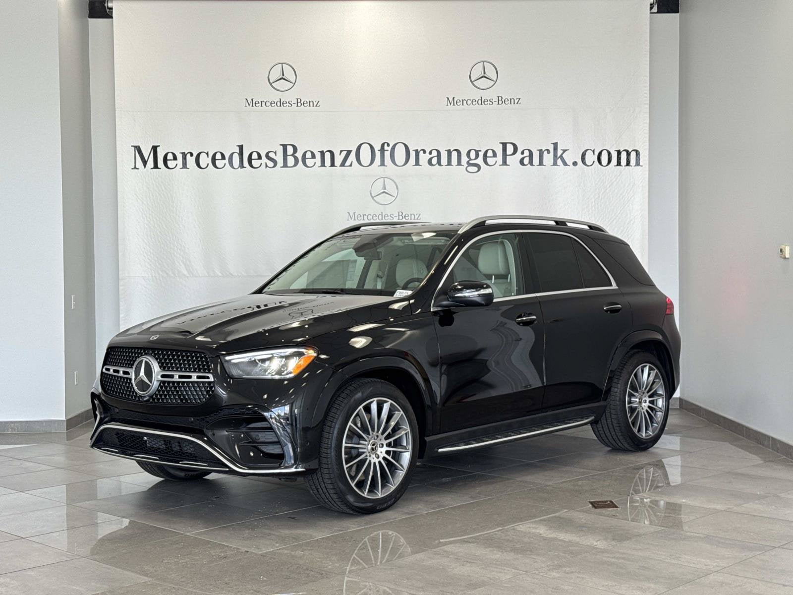 New 2026 Mercedes-Benz GLE 450 4MATIC image 1