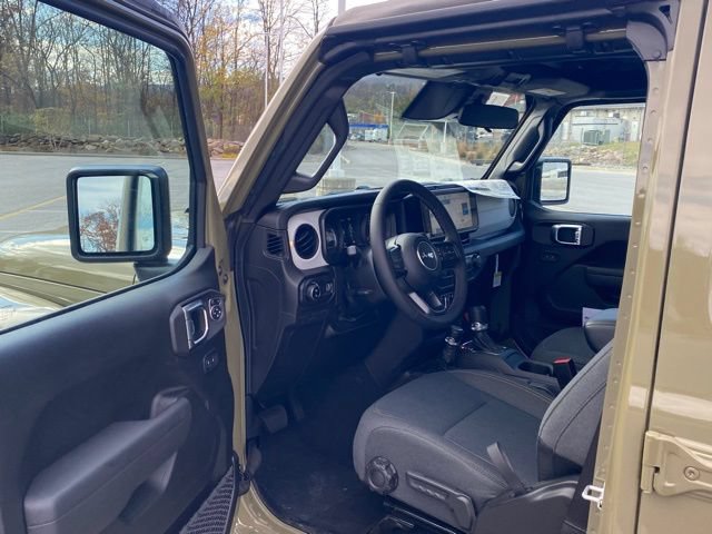 New 2026 Jeep Gladiator Sport AWD/4WD image 14