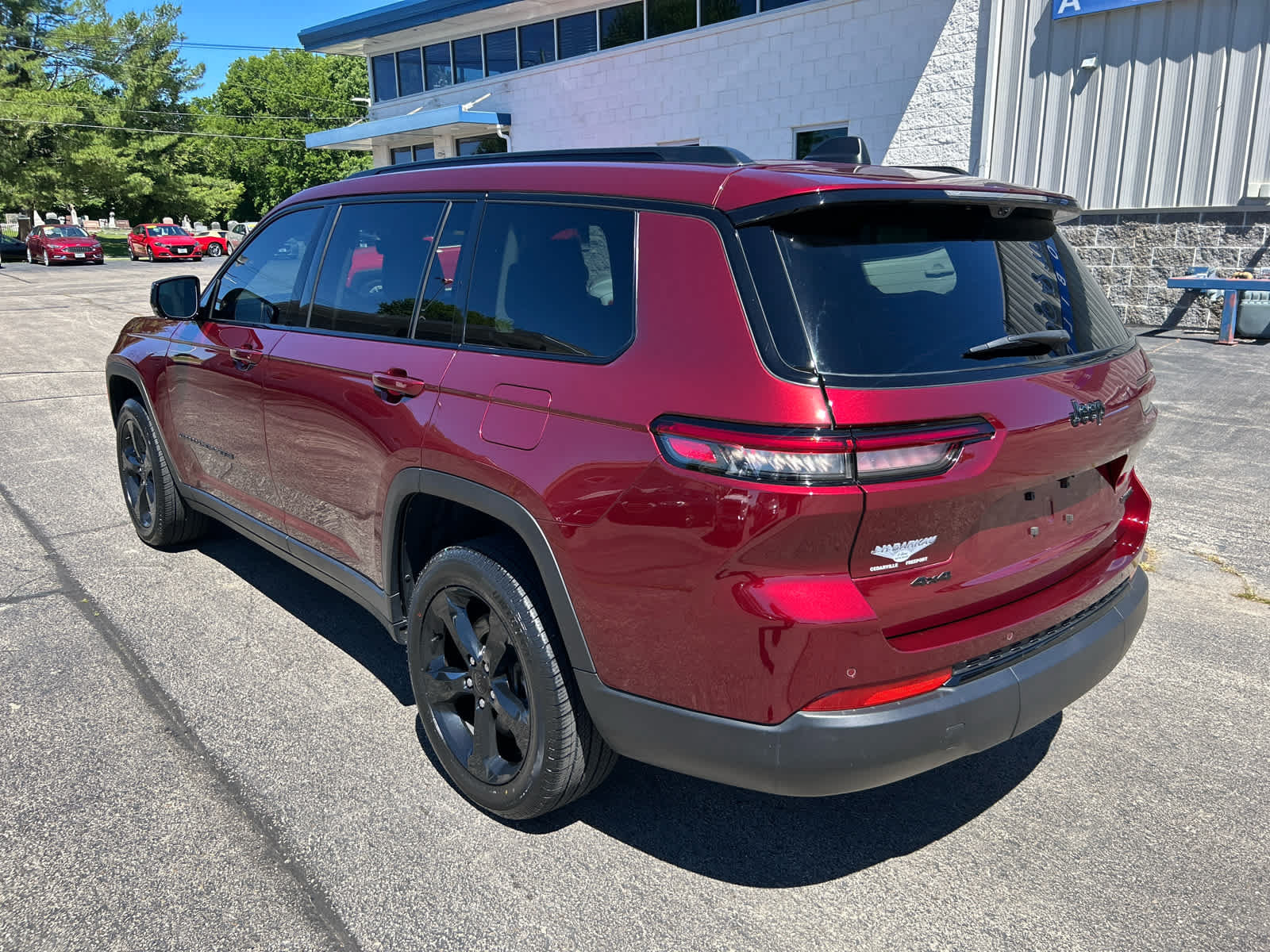 Used 2023 Jeep Grand Cherokee L Limited w/ Luxury Tech Group II AWD/4WD image 7