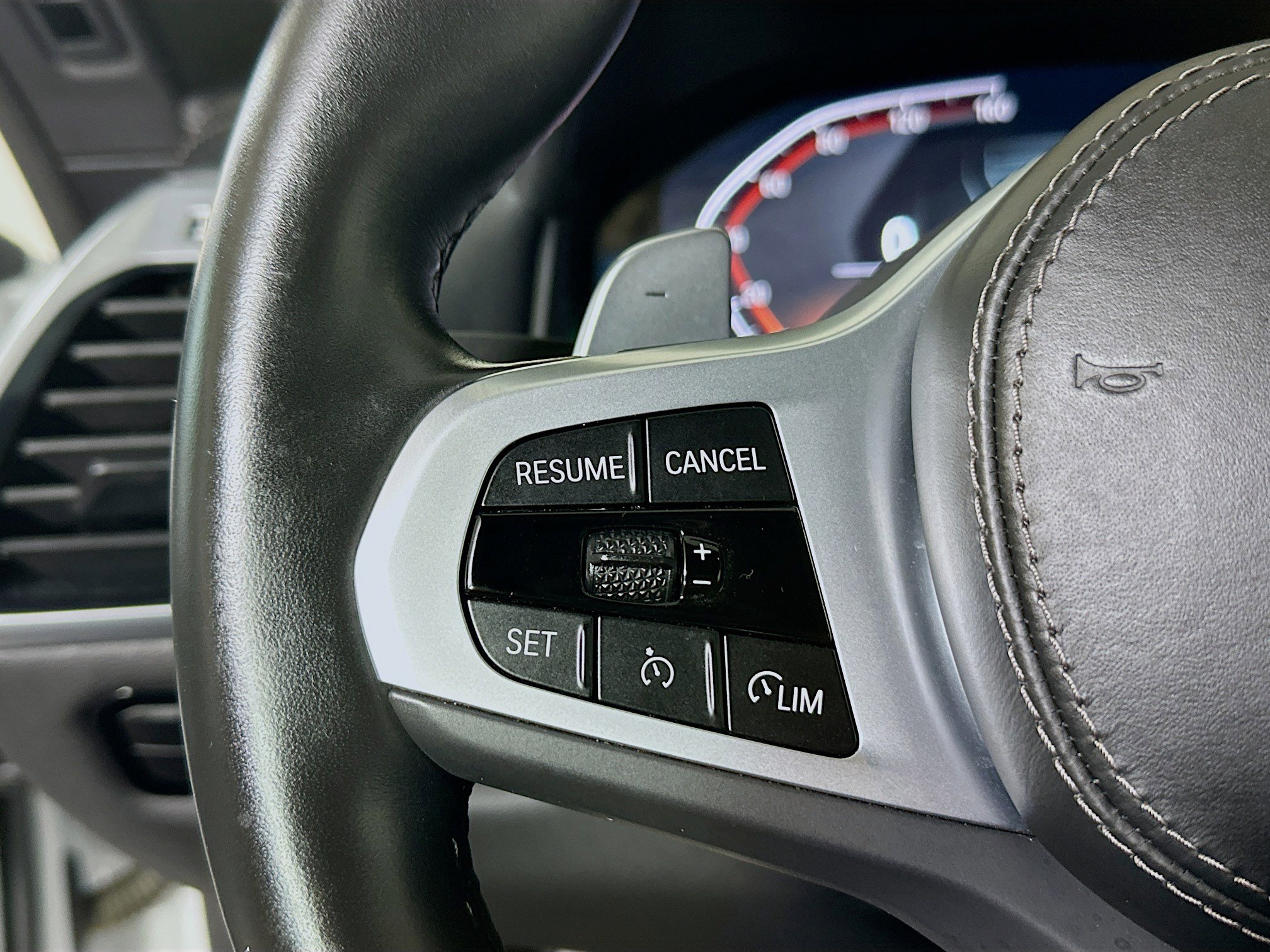 Used 2024 BMW 840i Convertible image 16