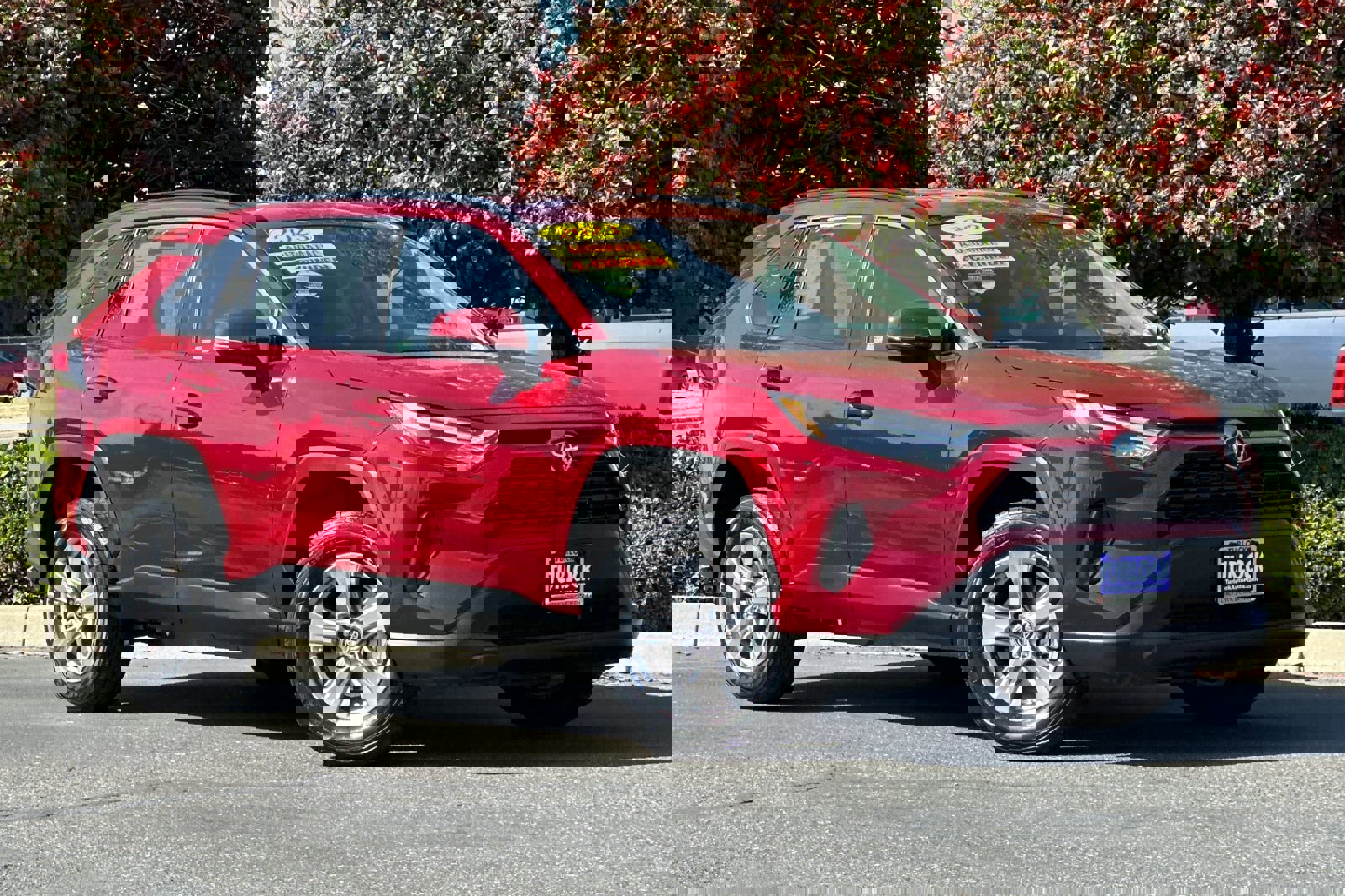 Used 2023 Toyota RAV4 XLE image 2