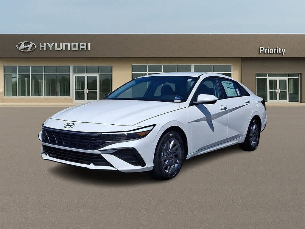 New 2026 Hyundai Elantra Hybrid FWD image 1