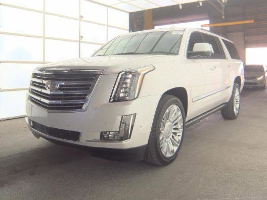 Used 2018 Cadillac Escalade ESV Platinum image 2