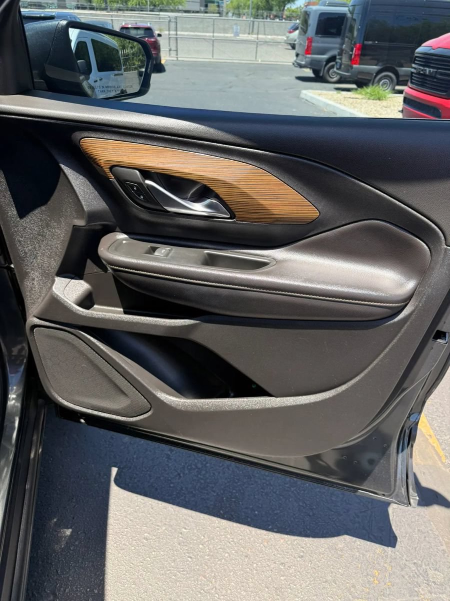 Used 2019 GMC Terrain SLE w/ Driver Convenience Package FWD image 19