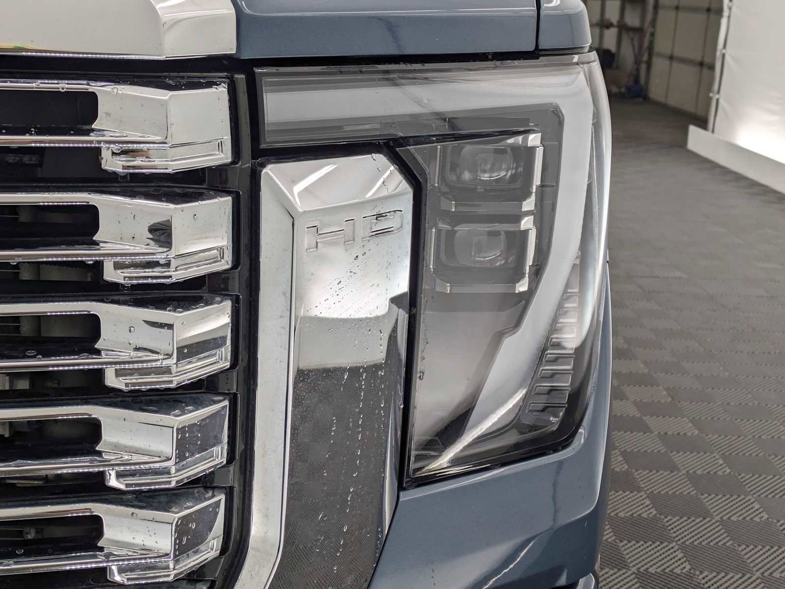 Used 2025 GMC Sierra 2500 Denali w/ Denali Reserve Package image 10