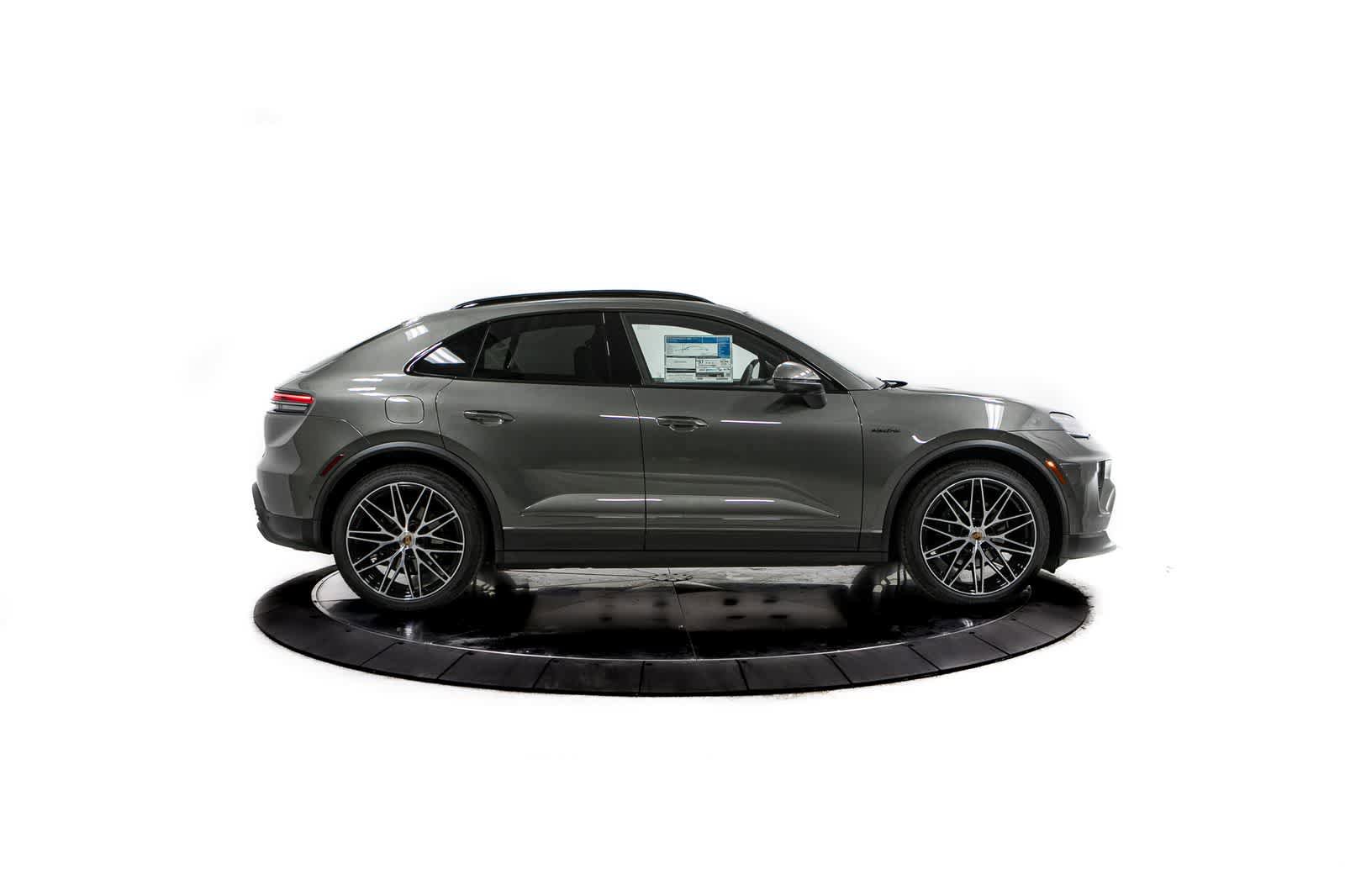 New 2026 Porsche Macan Electric RWD image 8