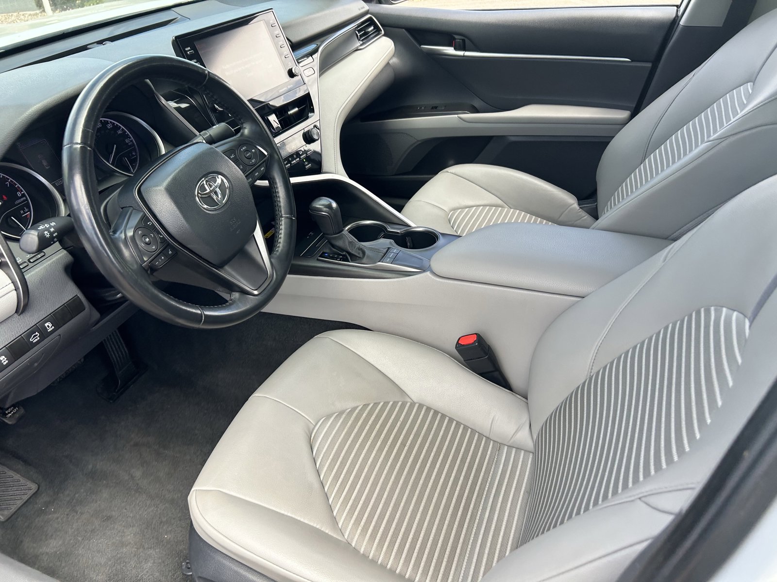 Used 2024 Toyota Camry SE w/ Audio Upgrade Package image 26