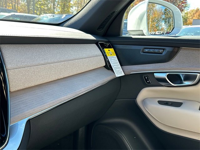 New 2026 Volvo XC90 B6 Ultra image 17