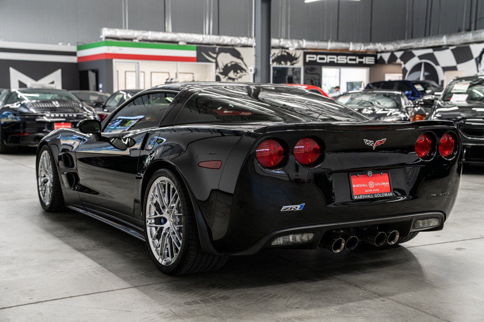 Used 2009 Chevrolet Corvette ZR1 w/ Preferred Equipment Group RWD image 6