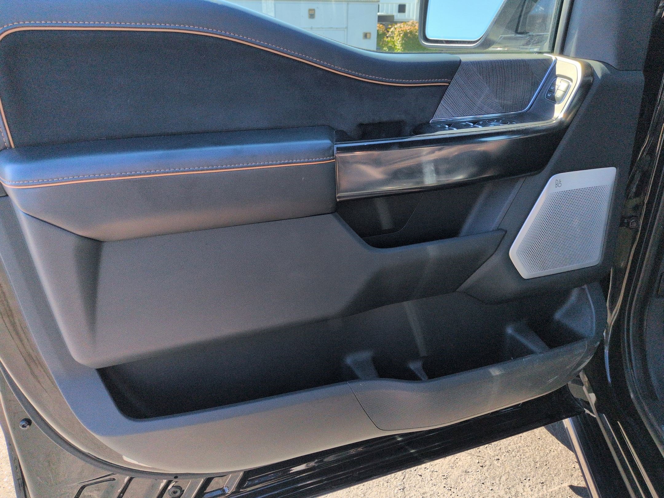 Used 2021 Ford F150 Platinum image 14