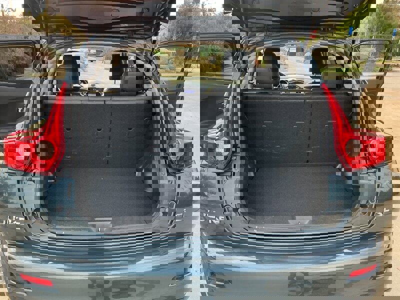 Used 2011 Nissan Juke SL image 36