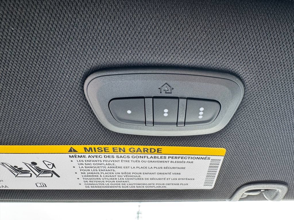 New 2026 Chrysler Pacifica Select FWD image 24