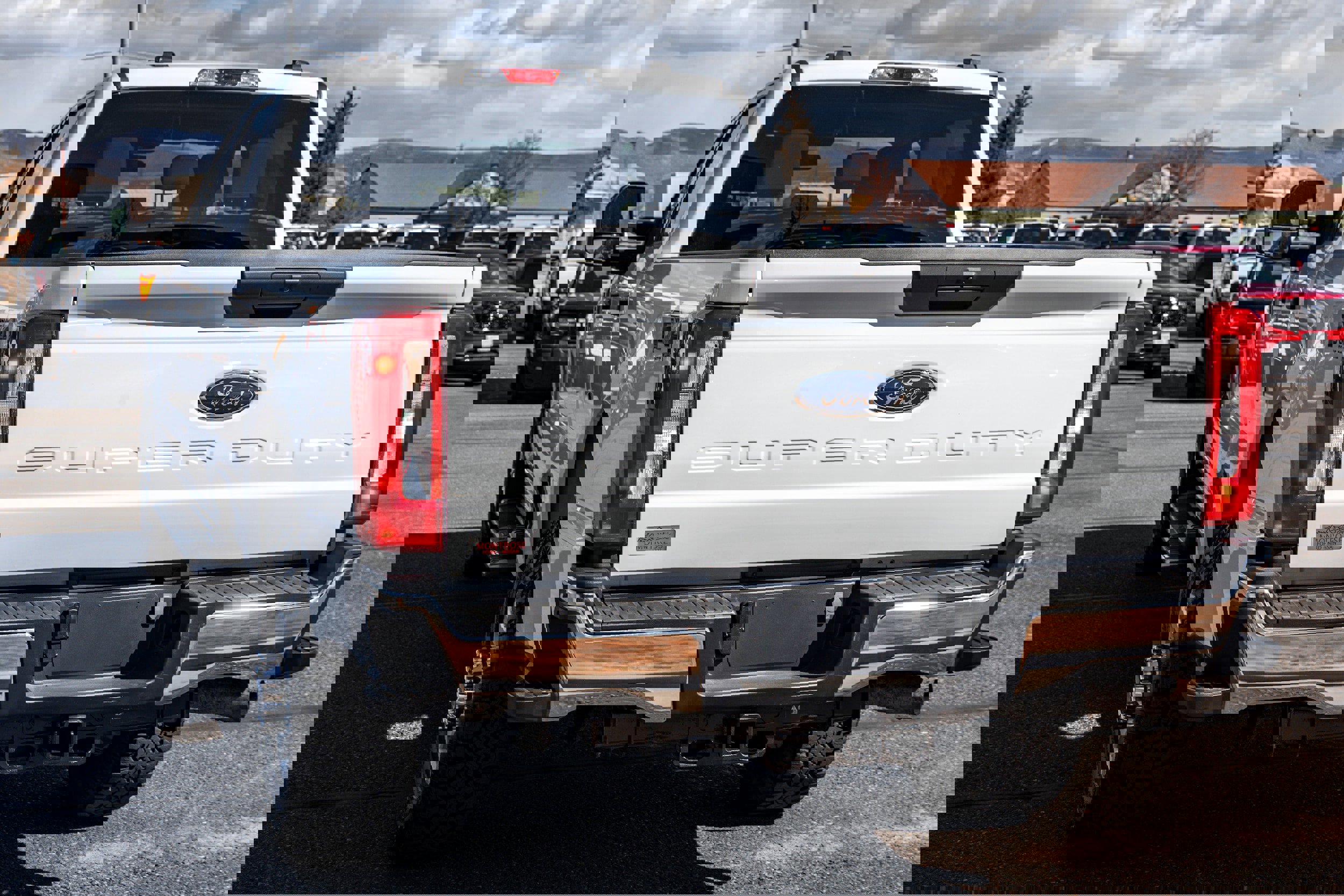 Used 2024 Ford F350 XLT w/ FX4 Off-Road Package image 6