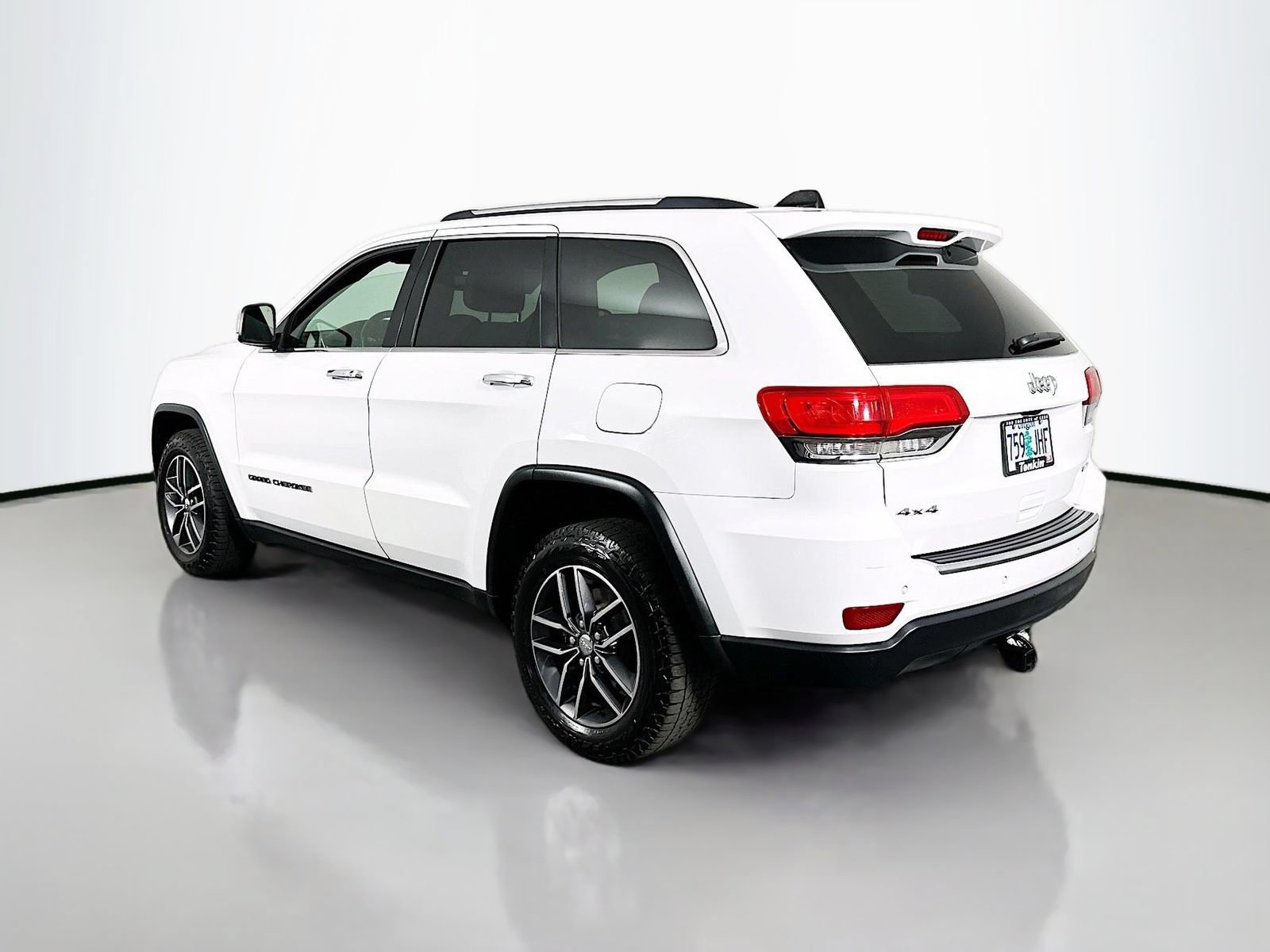 Used 2017 Jeep Grand Cherokee Limited w/ Luxury Group II AWD/4WD image 6
