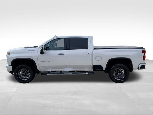 Used 2023 Chevrolet Silverado 3500 High Country w/ Technology Package image 2