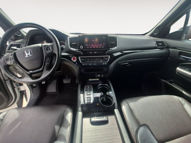 Certified 2023 Honda Ridgeline Black Edition image 10