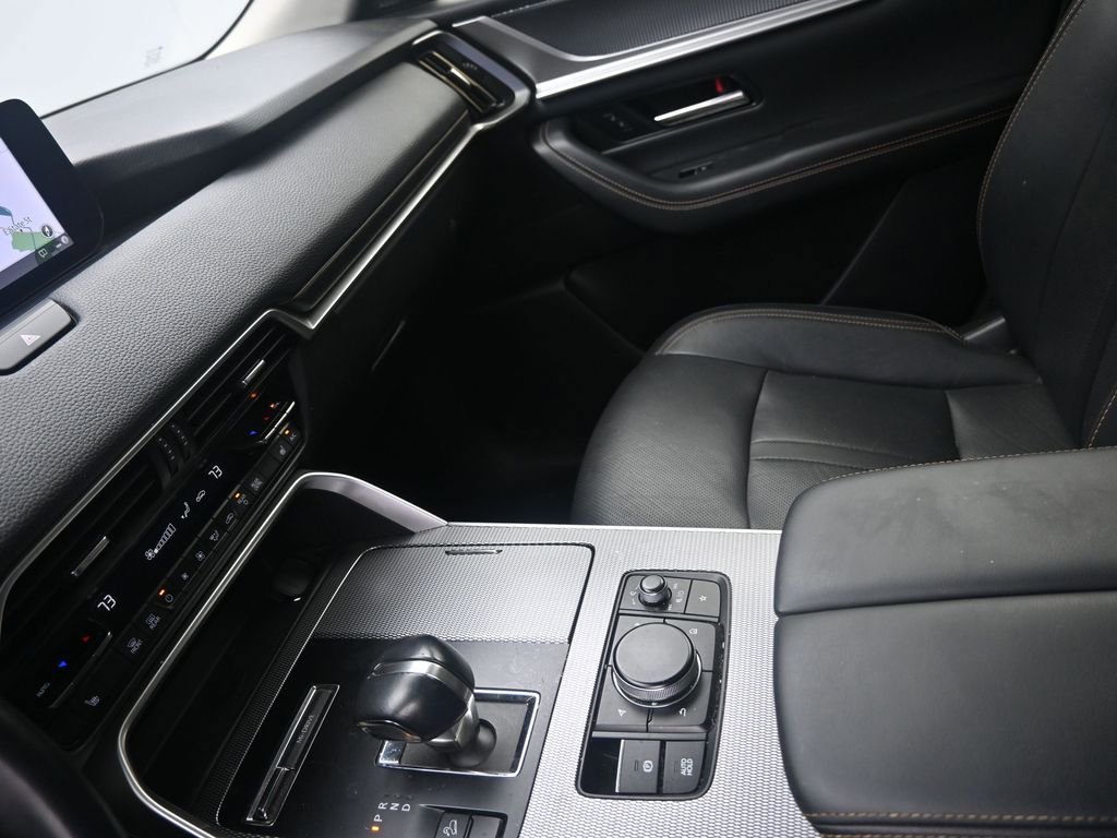 Used 2024 MAZDA CX-90 3.3 Turbo w/ Premium Package image 18