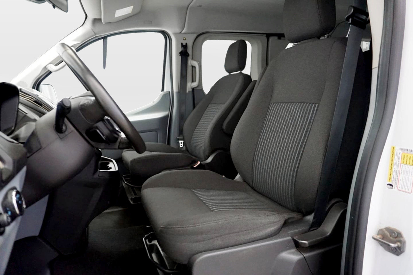 Used 2016 Ford Transit 150 XL RWD image 11
