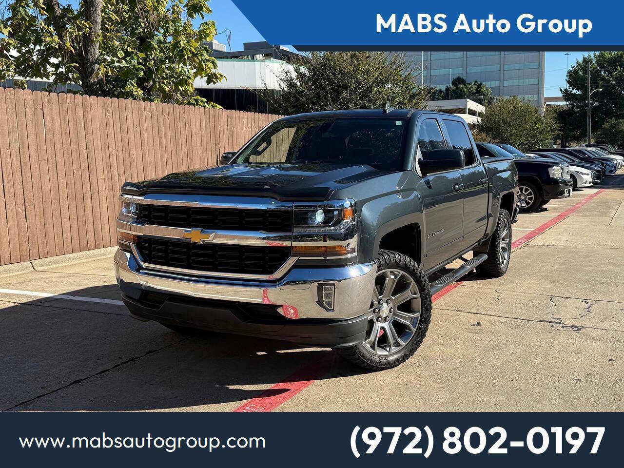 Used 2018 Chevrolet Silverado 1500 LT w/ LT Eassist Package image 1