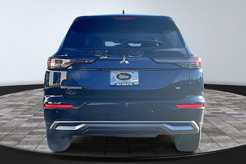 New 2026 Mitsubishi Outlander SE FWD image 5