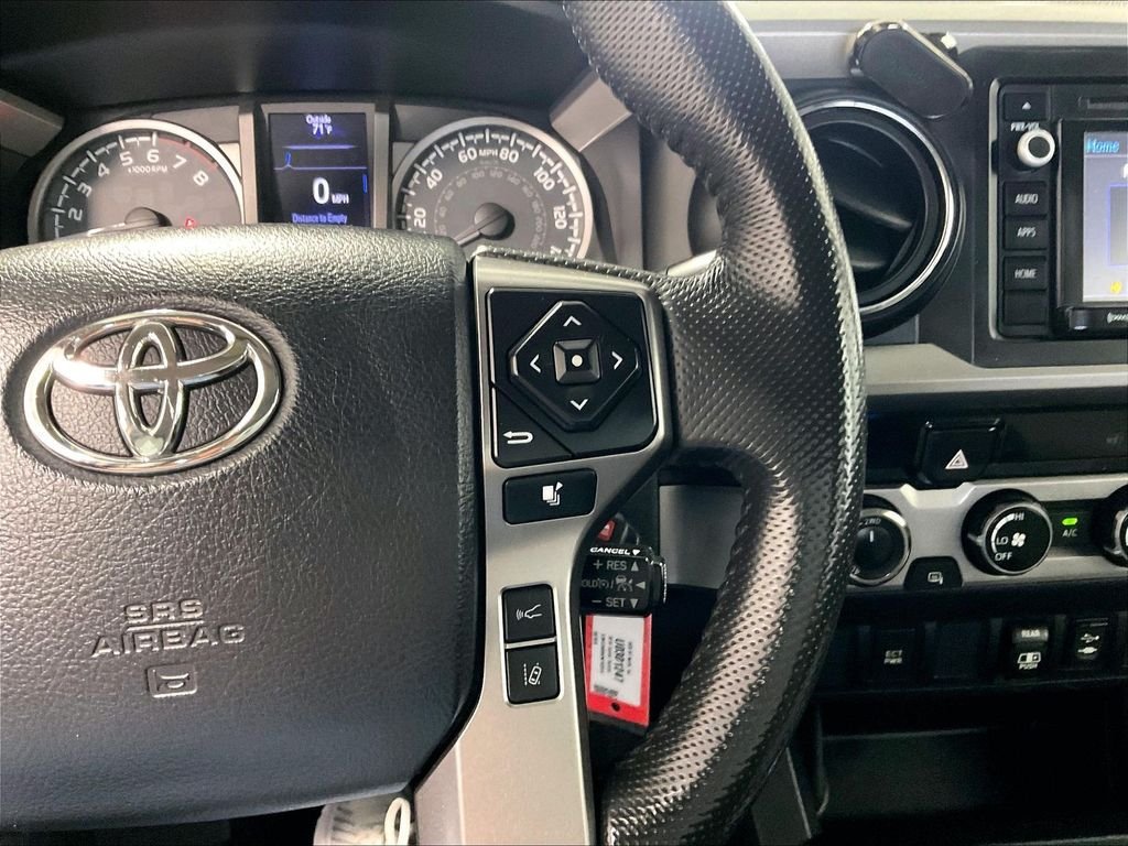 Used 2018 Toyota Tacoma SR5 AWD/4WD image 23