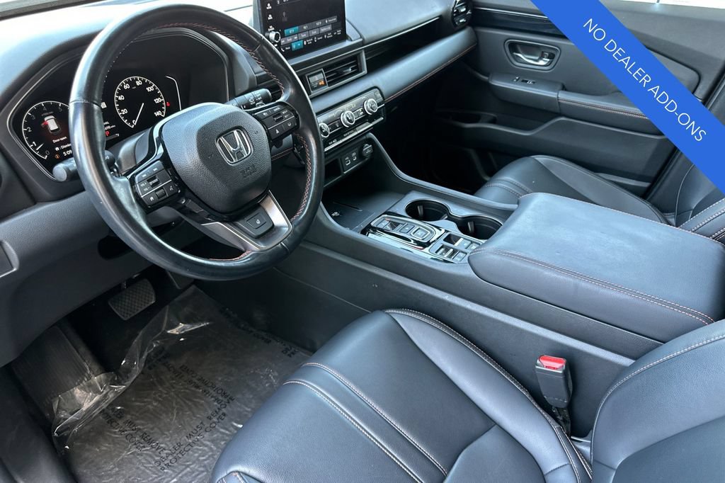 Certified 2025 Honda Pilot TrailSport image 10