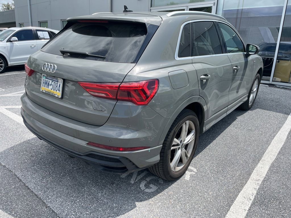 Used 2021 Audi Q3 2.0T Premium w/ Convenience Package AWD/4WD image 3