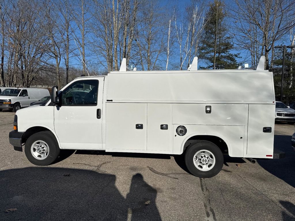 New 2024 Chevrolet Express 3500 w/ Power Convenience Package image 6