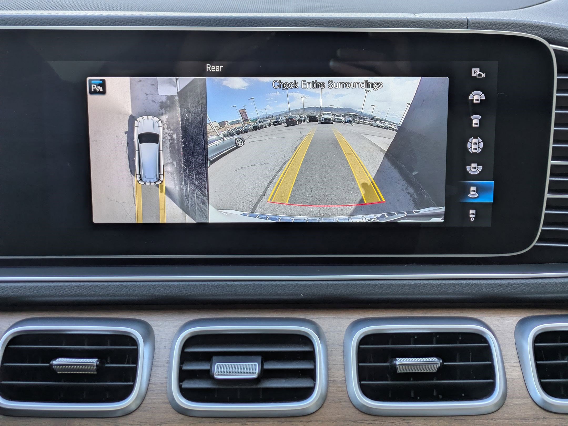 Used 2022 Mercedes-Benz GLS 450 4MATIC image 18