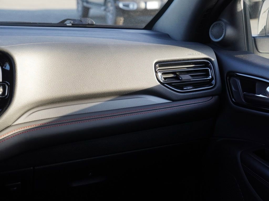 Used 2025 Dodge Durango GT image 24