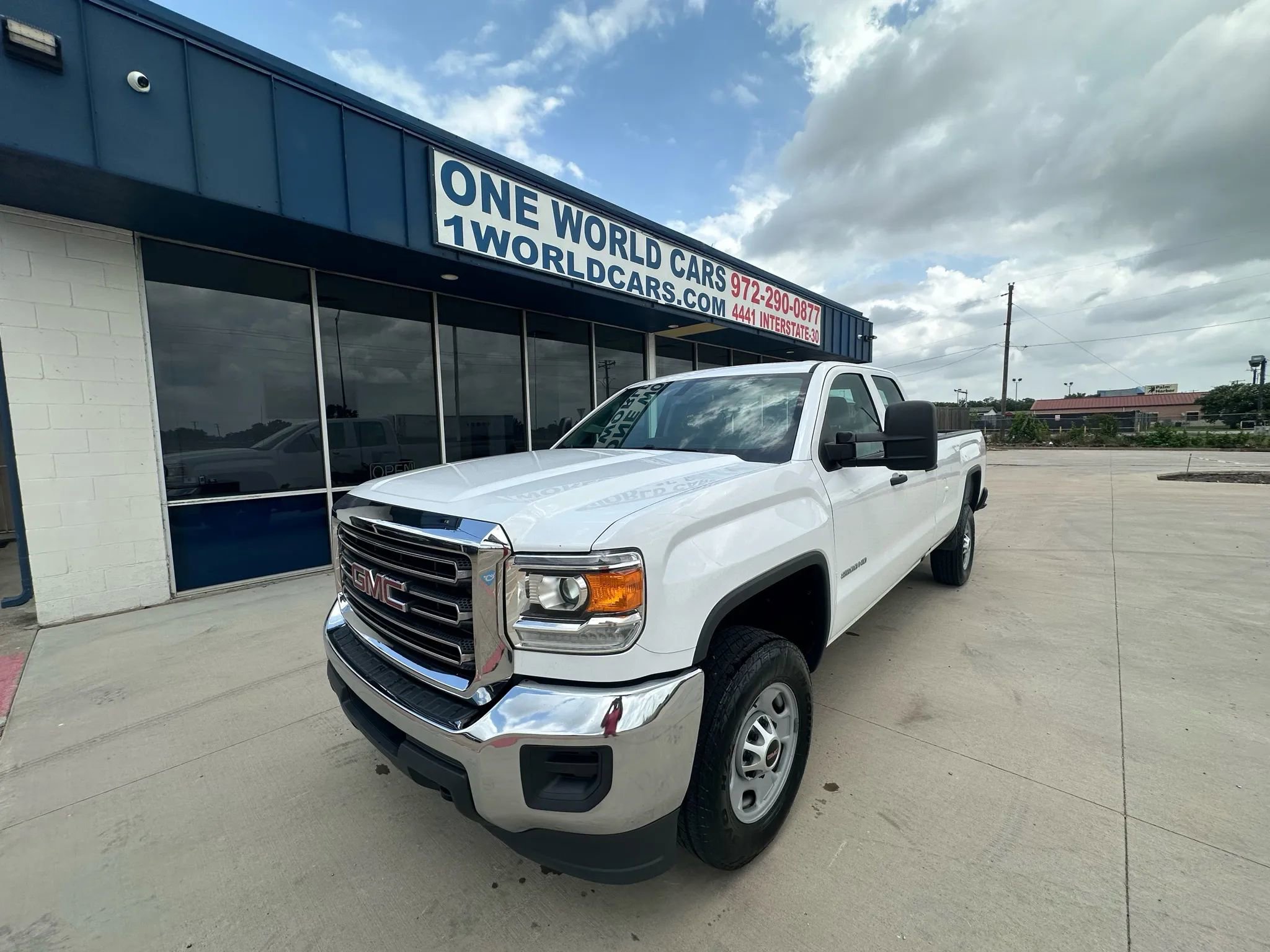 Used 2018 GMC Sierra 2500 2WD Double Cab image 1
