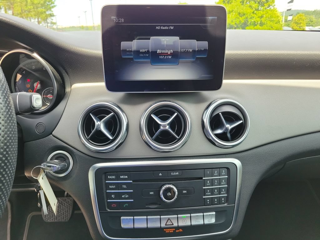 Used 2019 Mercedes-Benz GLA 250 image 16